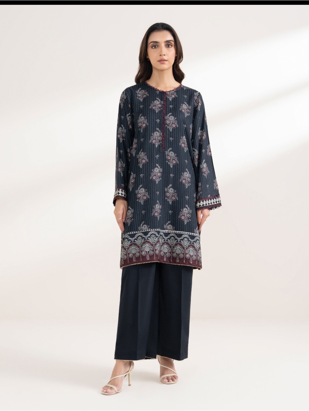 Women's Navy Floral Print Long Sleeve Tunic